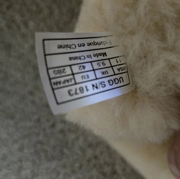 Uggs Women's Tan Suede Boots - Picture 8 of 9